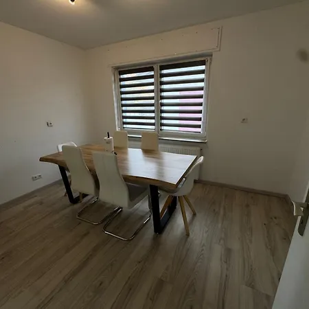 Moderne Naehe A3 Apartamento Ransbach-Baumbach